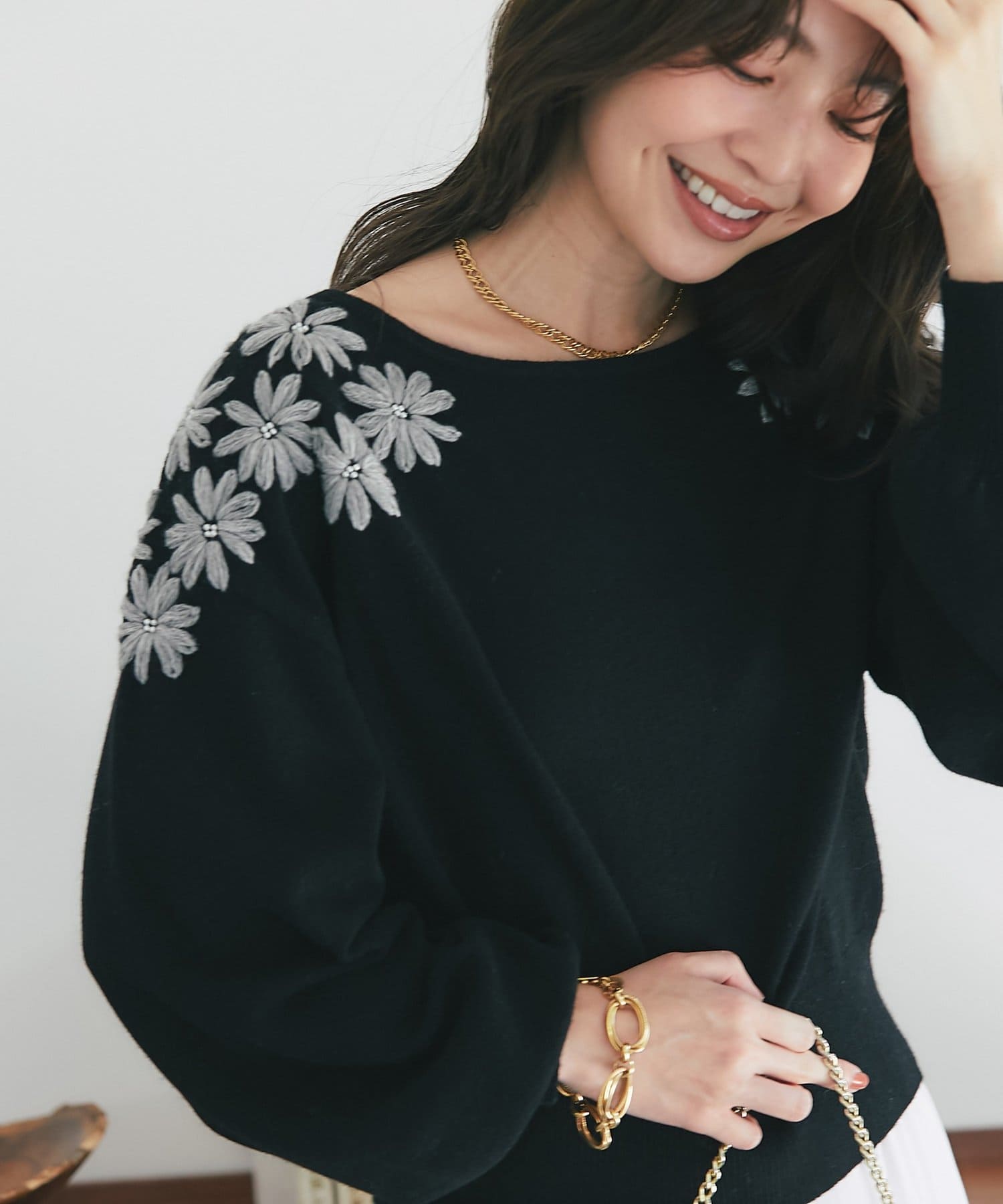 La boutique BonBon チュール花刺繍クロップドシャツ フリー セットアップ可】チュール花刺繍クロップドシャツ | La boutique