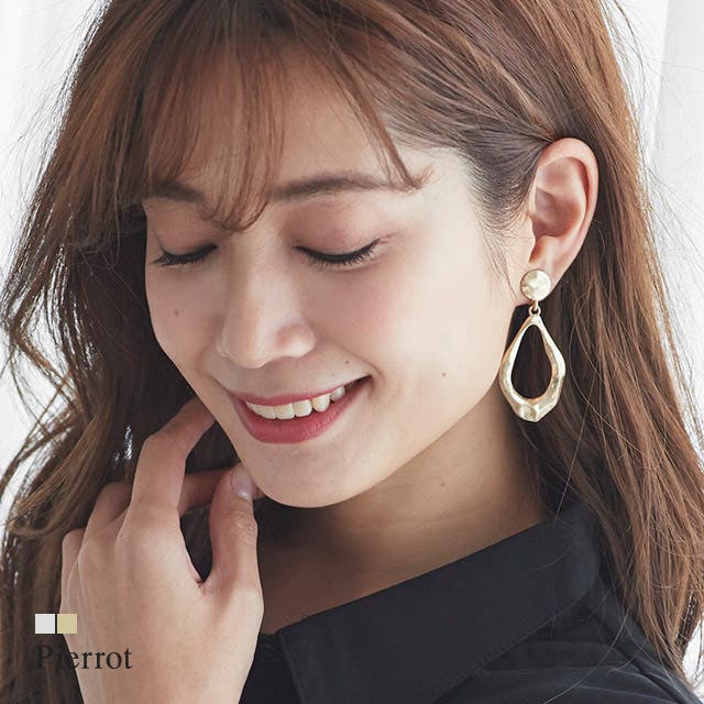 Vermeer Studio クオーツ ドロップロングピアス美品 セール】 Vermeer Studio クオーツ ドロップロングピアス