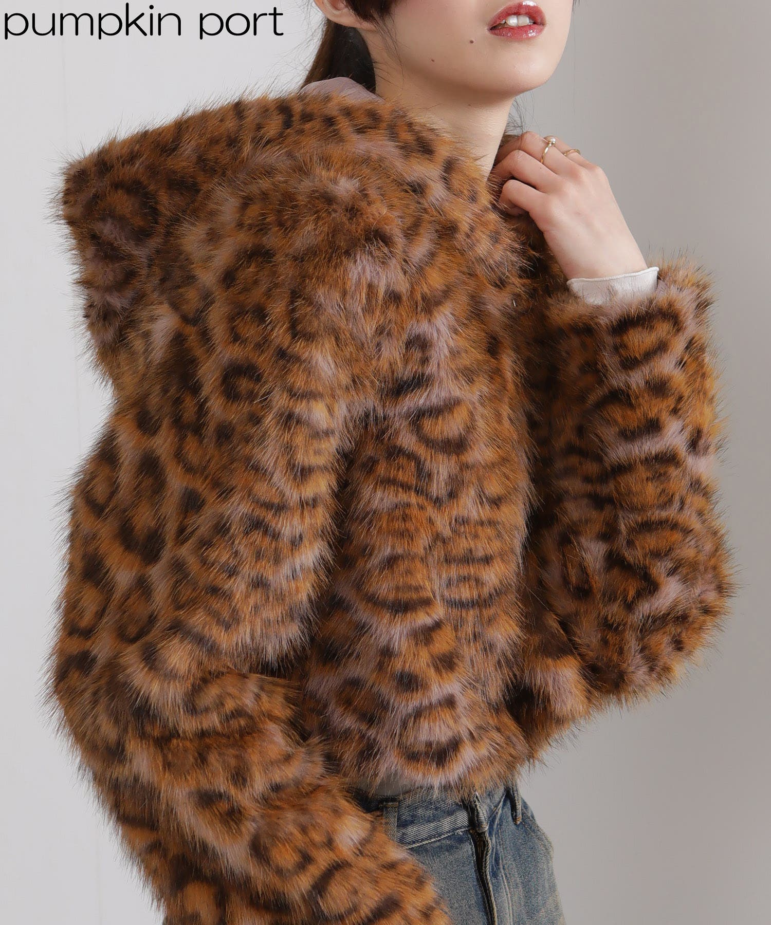 ヒョウ柄 フェイクファー パーカー ショート丈 ブルゾン[品番