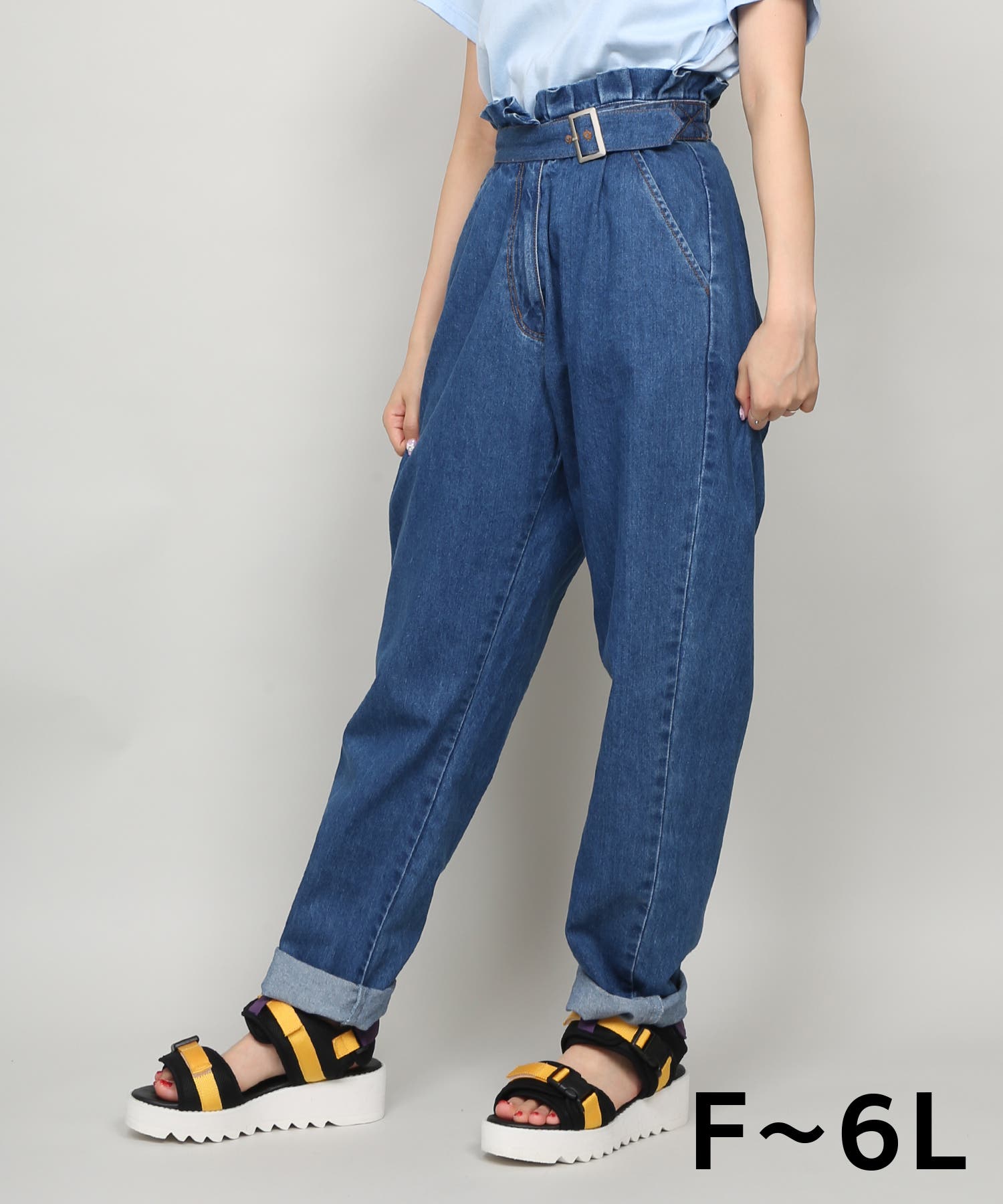PUNYUS プニュズ バレルデニムパンツ 新品未使用 タグ付き サイズ4 PUNYUS プニュズ バレルデニムパンツ 新品未使用 タグ付き