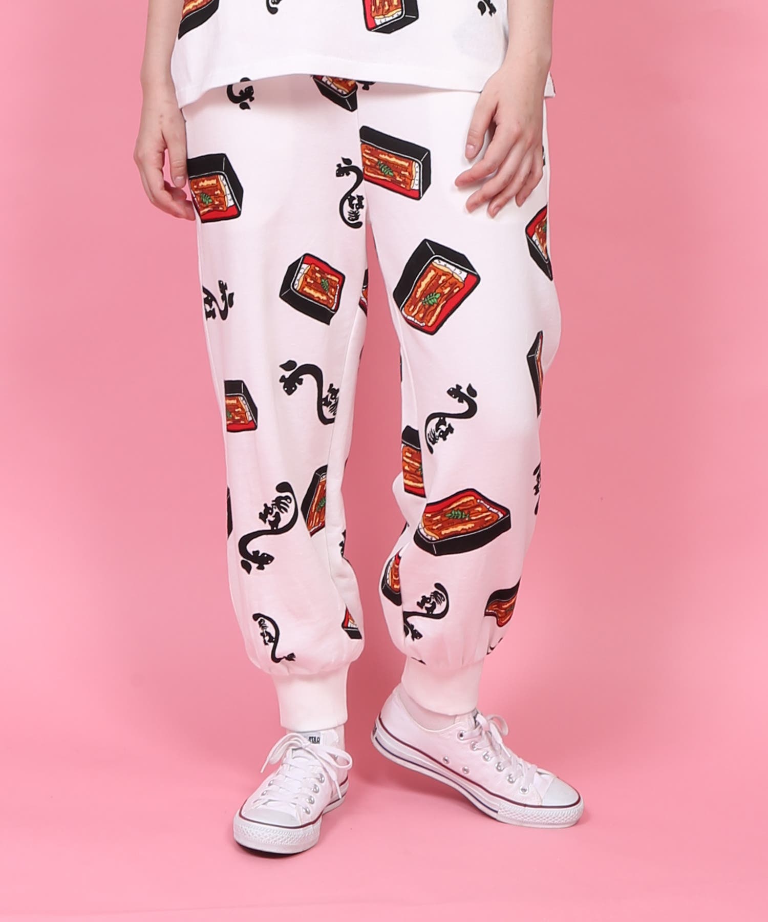 うなぎ総柄スウェットパンツ[品番：PNYW0003666]｜PUNYUS