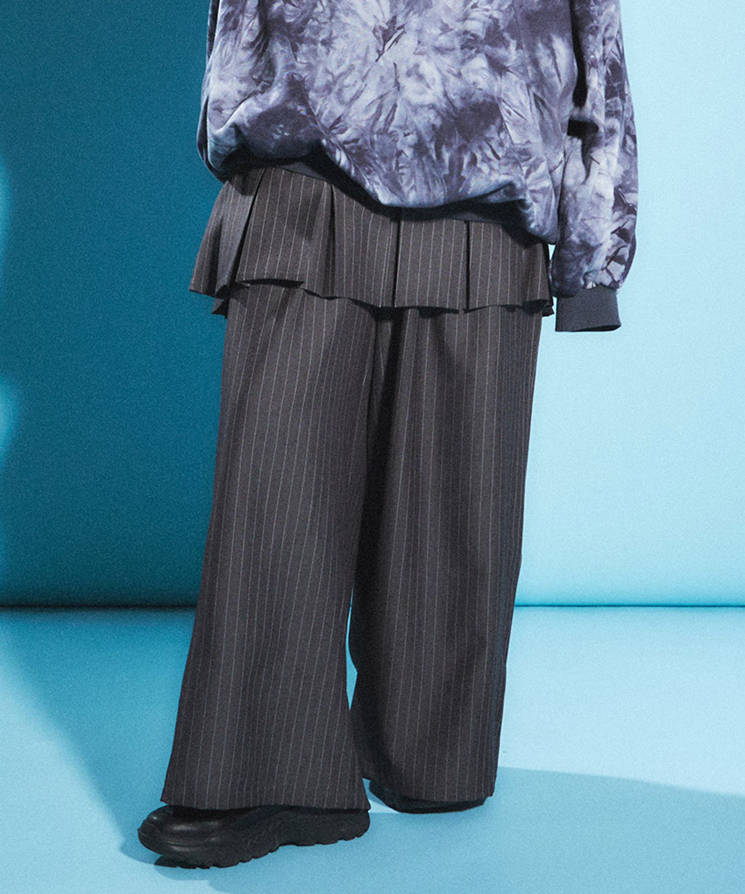 ピンストライプタックワイドパンツ[品番：PNYW0004655]｜PUNYUS