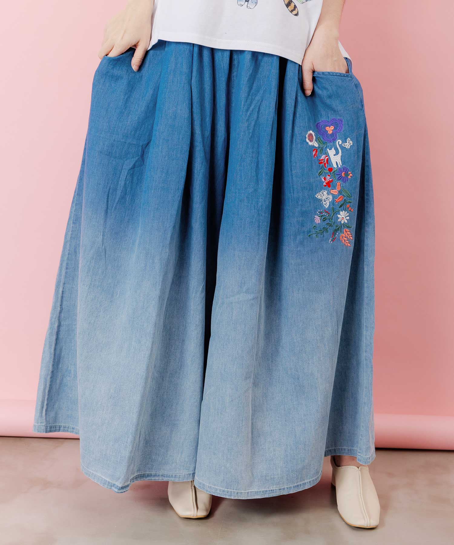 ＊スカラー　151705-1：刺繍グラデーション加工デニムパンツ　L 刺繍グラデーション加工デニムパンツ[品番：SRSW0000212]｜ScoLar