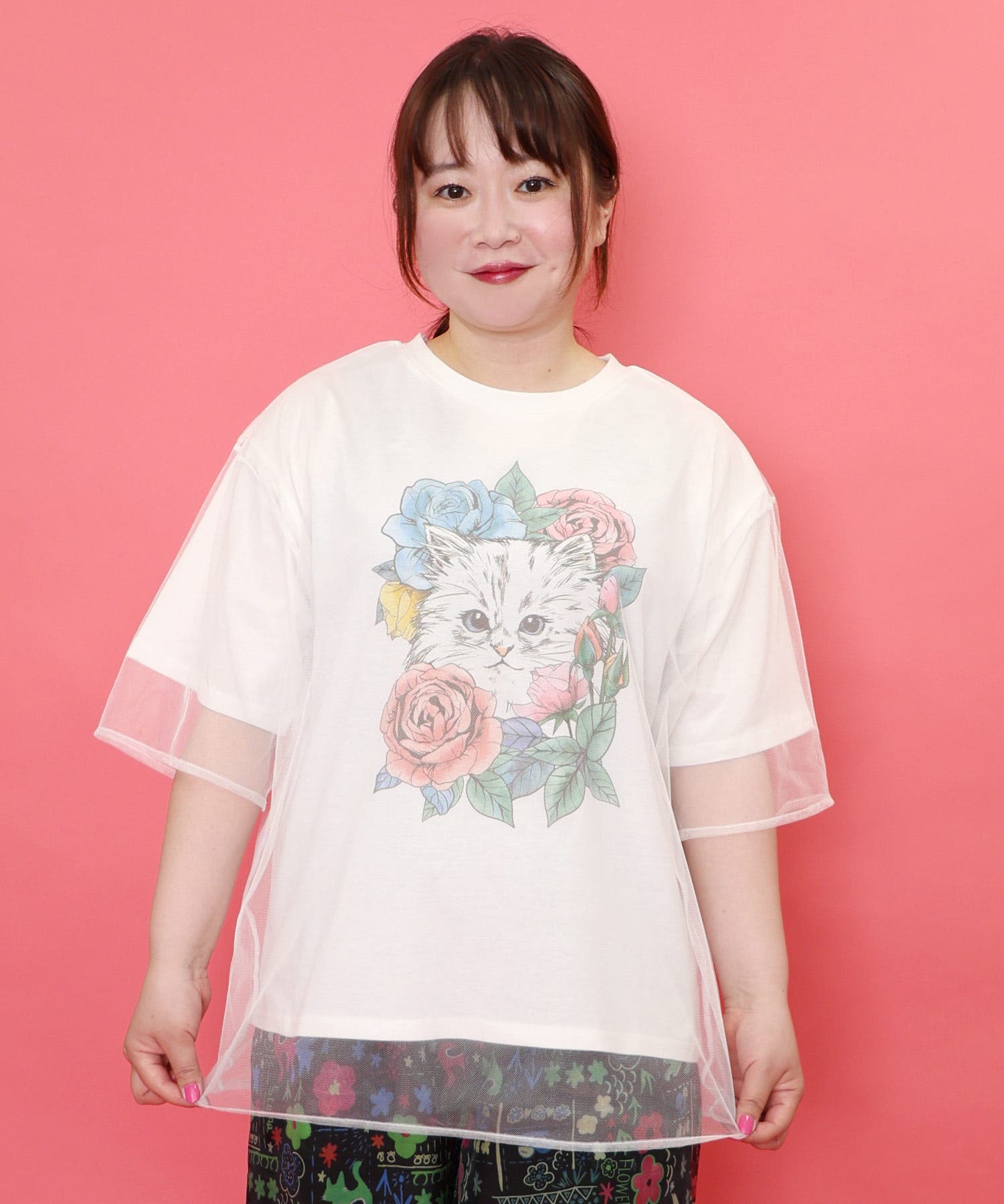 花とネコちゃん柄 チュール重ねプルオーバー[品番：SRSW0000132