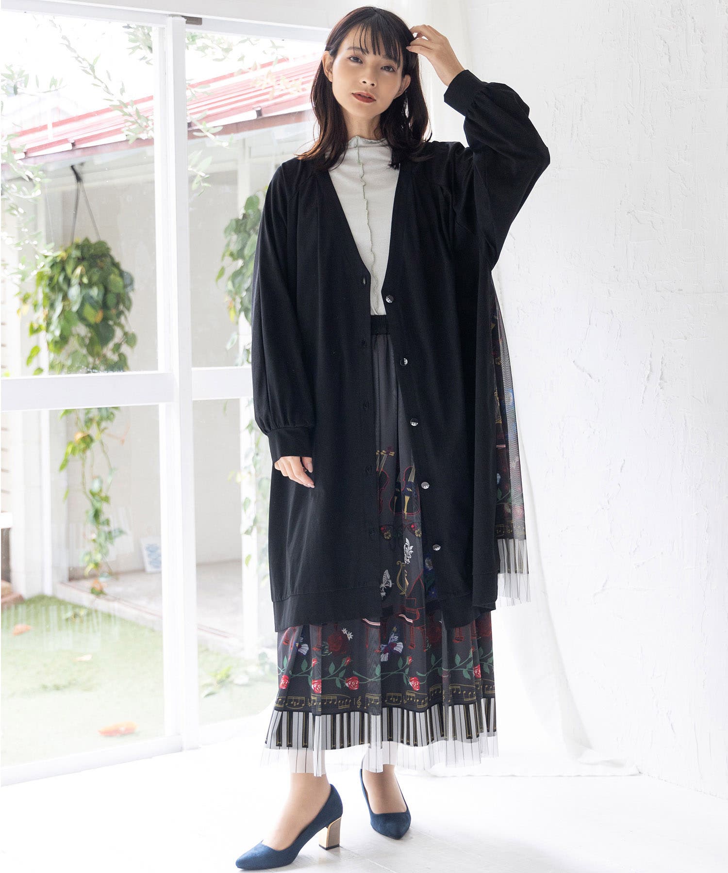 美品　イズスカラー×雅結　花柄　蝶　ロングカーディガン　チュール 美品 イズスカラー×雅結 花柄 蝶 ロングカーディガン チュール - メルカリ