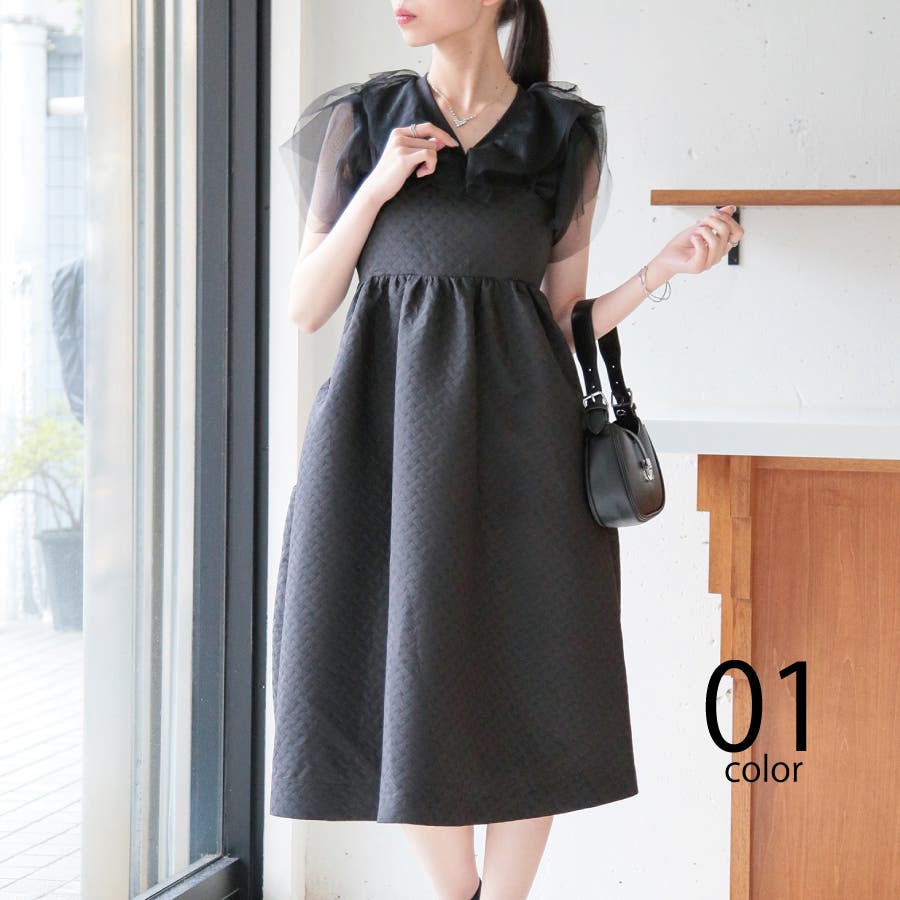 メゾンドアール　maison de r シャンブレープリーツワンピース　新品 メゾンドアール maison de r シャンブレープリーツワンピース 新品