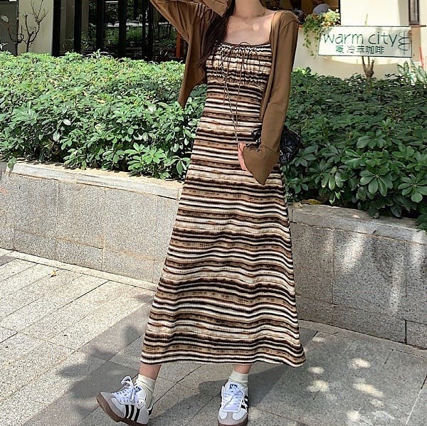 23FW ebure ブライトビスストライプキャミワンピース 定価9万円 マルチストライプキャミワンピース 韓国ファッション オフィス