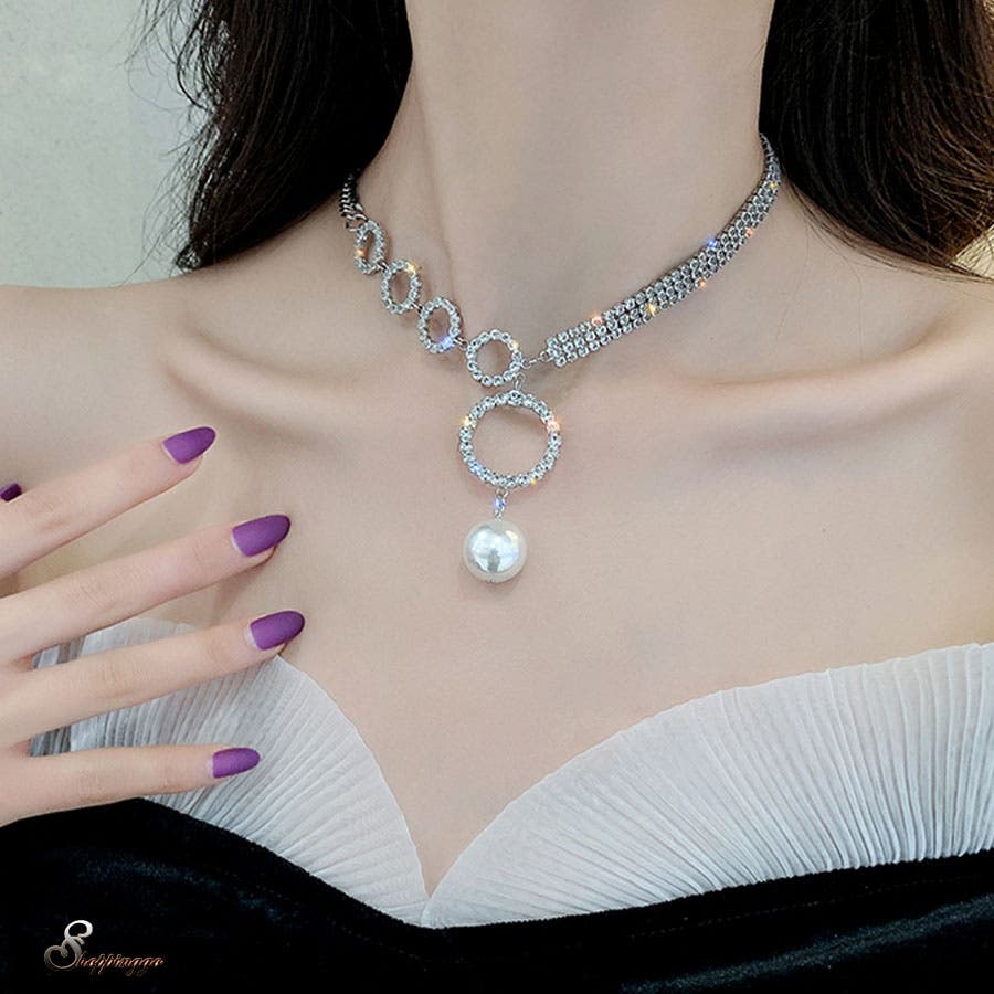 チョーカーチェーン ラインストーン シルバー　CCロゴ 新作!【CHANEL】チョーカー 三連チェーン シルバー CCロゴメタル