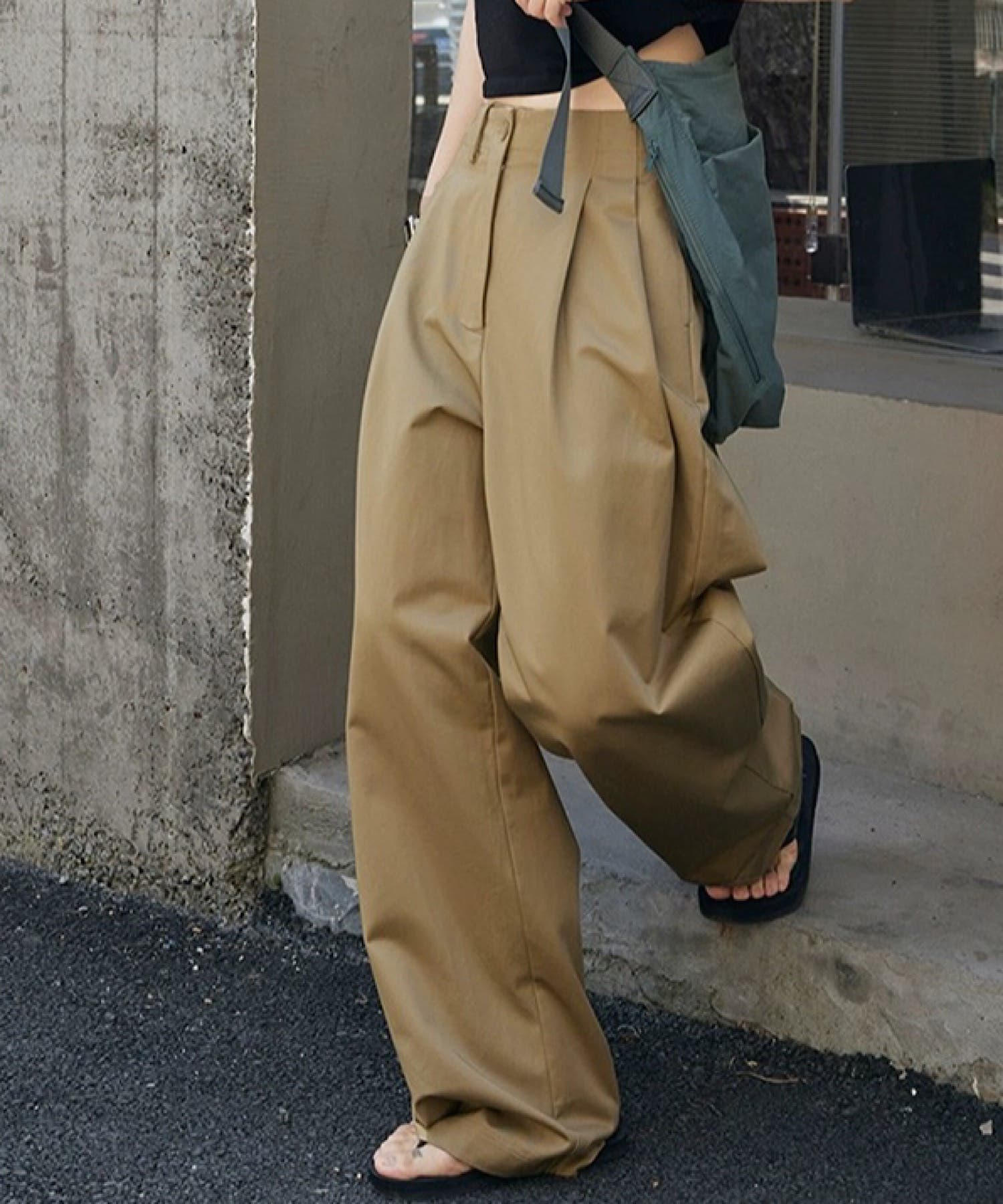 タック入りワイドチノパン[品番：JITW0000018]｜SMILE ORCHID