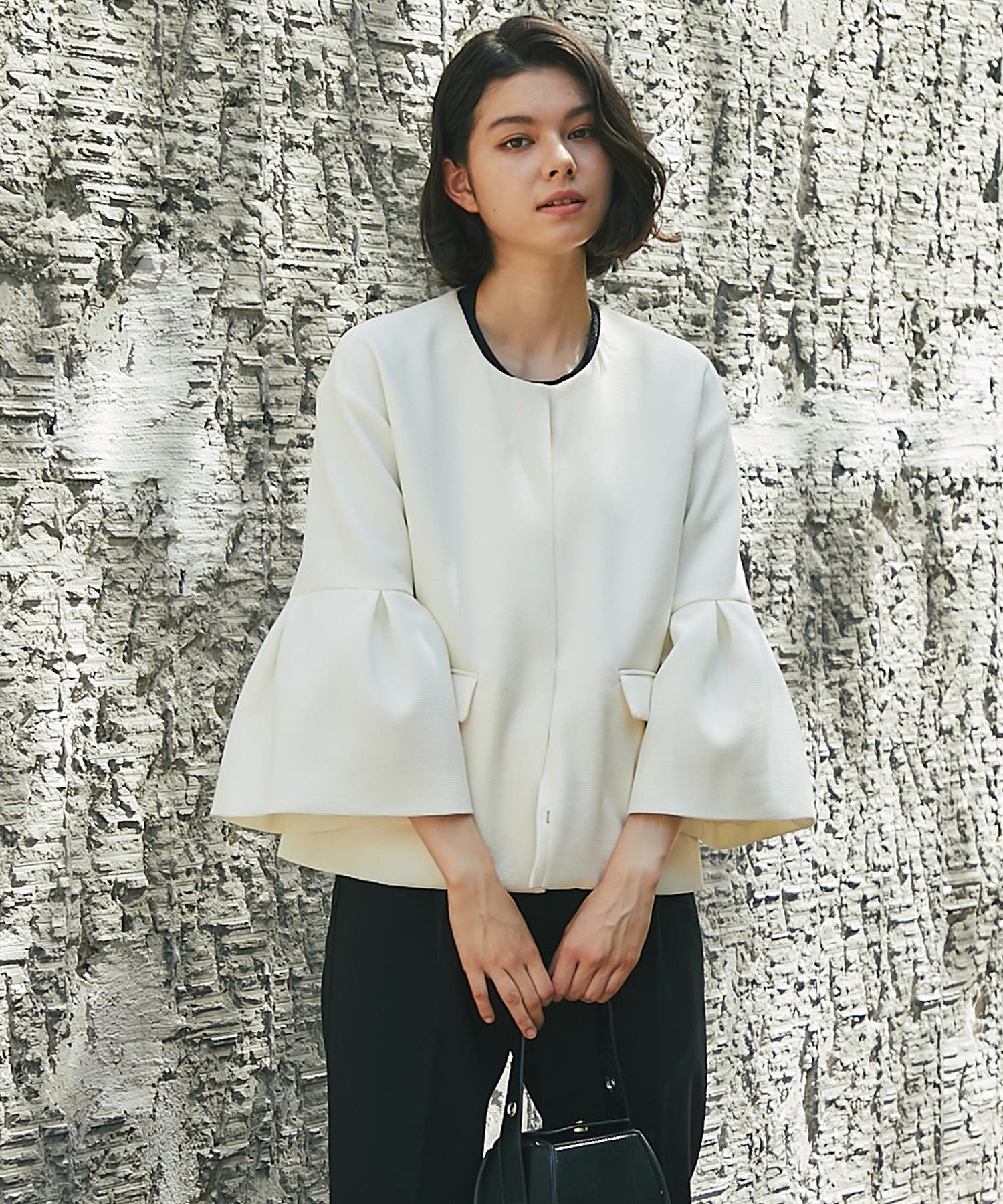 ベルスリーブドビー生地ノーカラージャケット[品番：JITW0000005