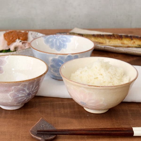 茶器　茶道　茶碗　手書き　ご飯茶碗　鳥　花　草　ベージュ系　大きめ　2個セット 楽天市場】【200円クーポン 〜11/4 19:59】お茶碗 淡彩花 手描き