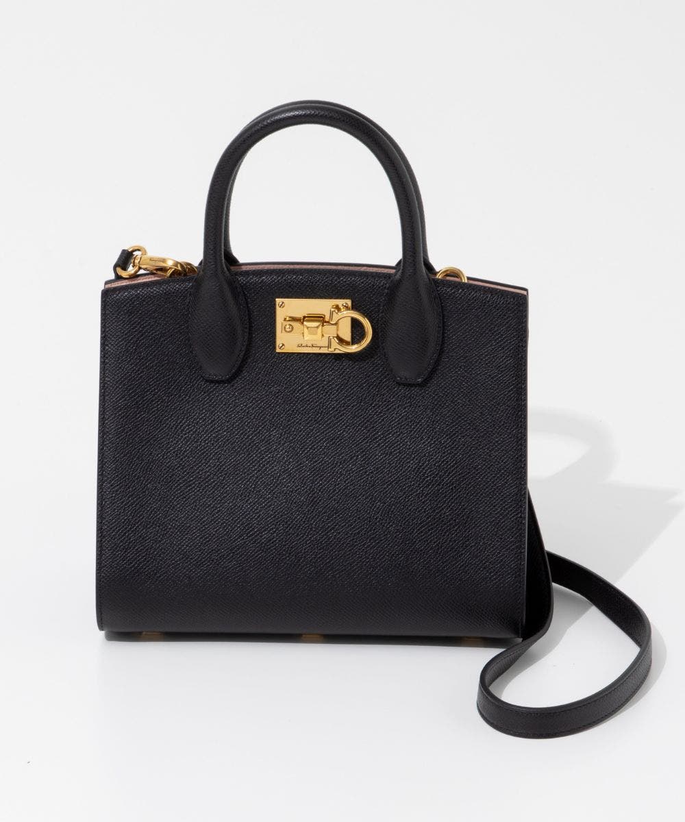 Salvatore Ferragamo】サルヴァトーレフェラガモ 2WAYショルダー Salvatore Ferragamo】サルヴァトーレフェラガモ 2WAYショルダー