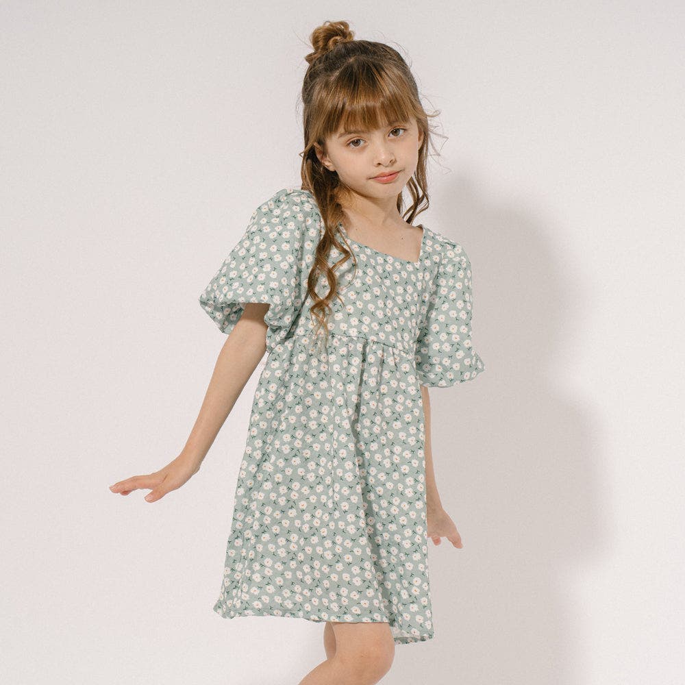 the new society キッズ 花柄 パフスリーブ ワンピース　3y 小花柄パフスリーブワンピース[品番：VINK0003627]｜URBAN CHERRY