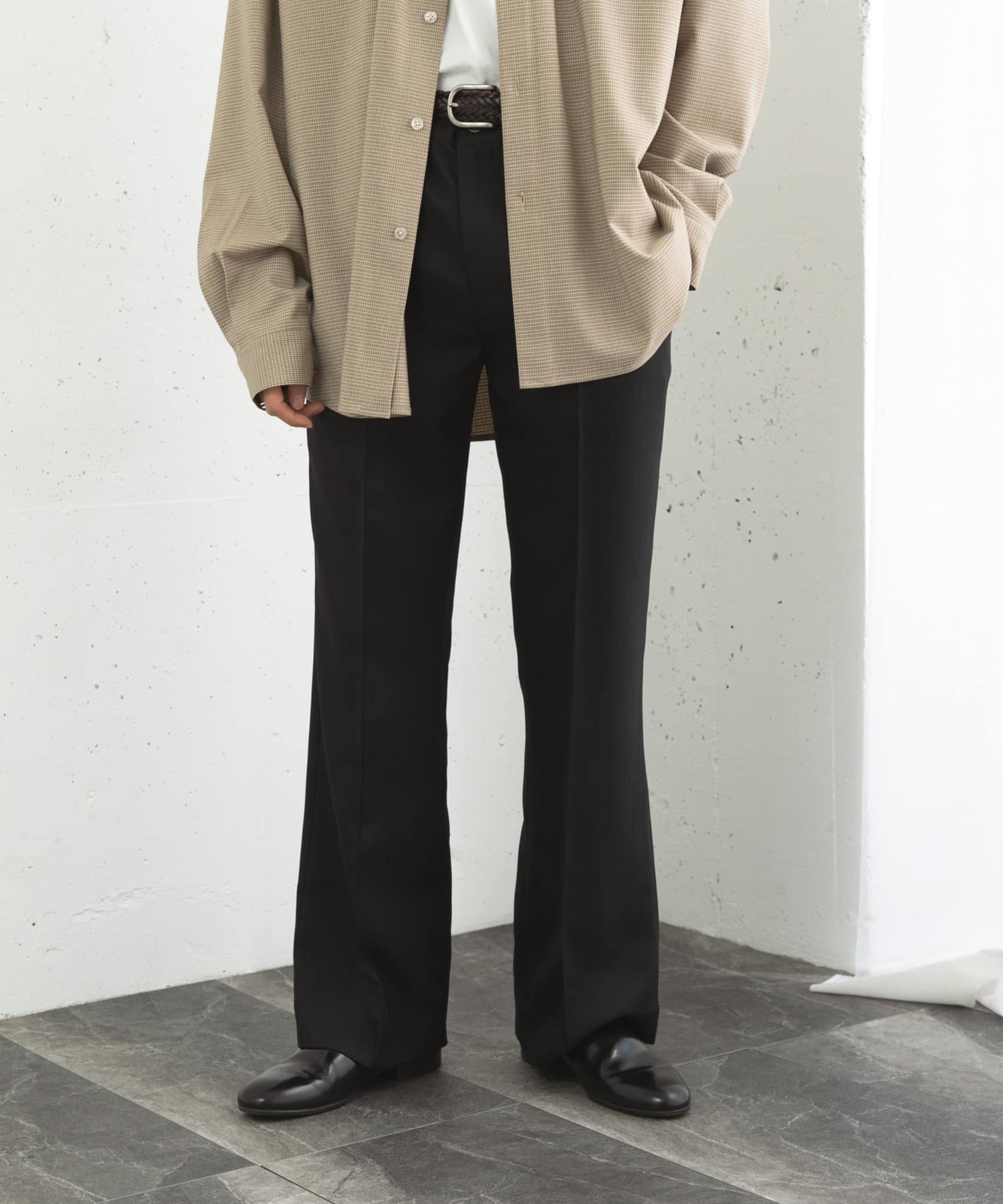 SERACE】Side button loose drape wide flare slacks / サイド