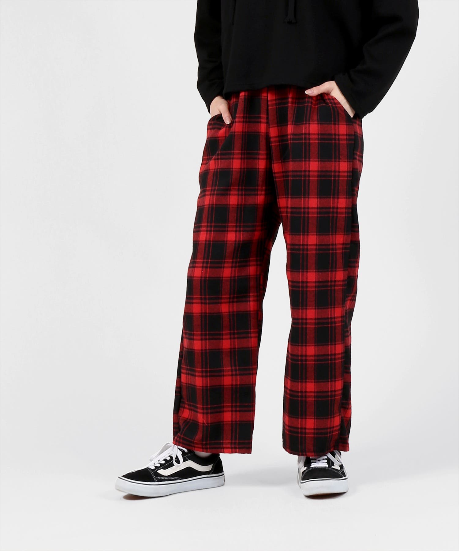 DG19AW-068main041.jpg