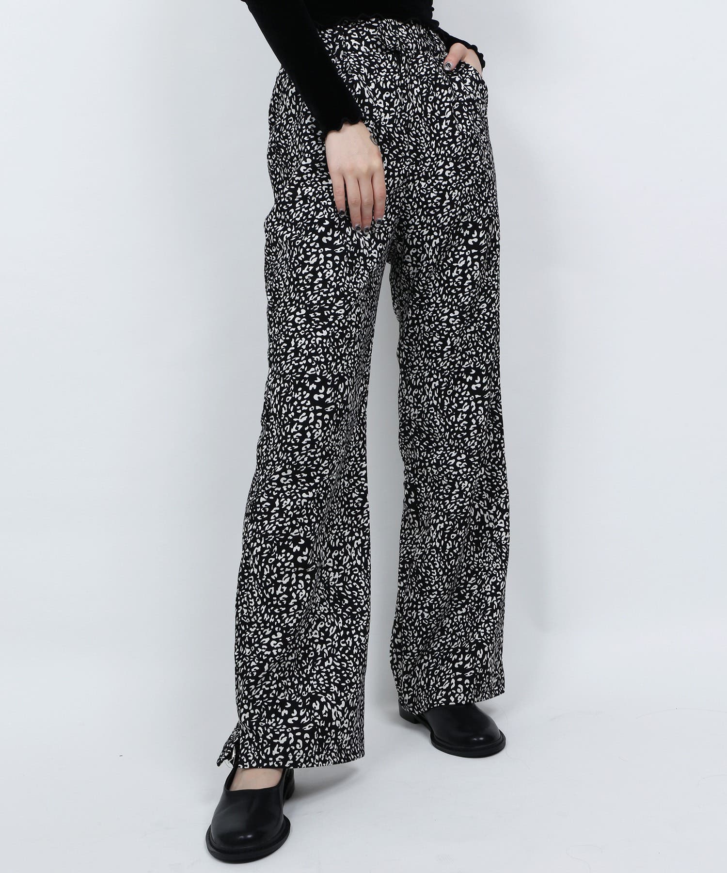 【美品/レア】ゴートゥーハリウッド⭐︎ヒョウ柄パンツ01 ヘンケイ 美品/レア】ゴートゥーハリウッド⭐︎ヒョウ柄パンツ01 ヘンケイ