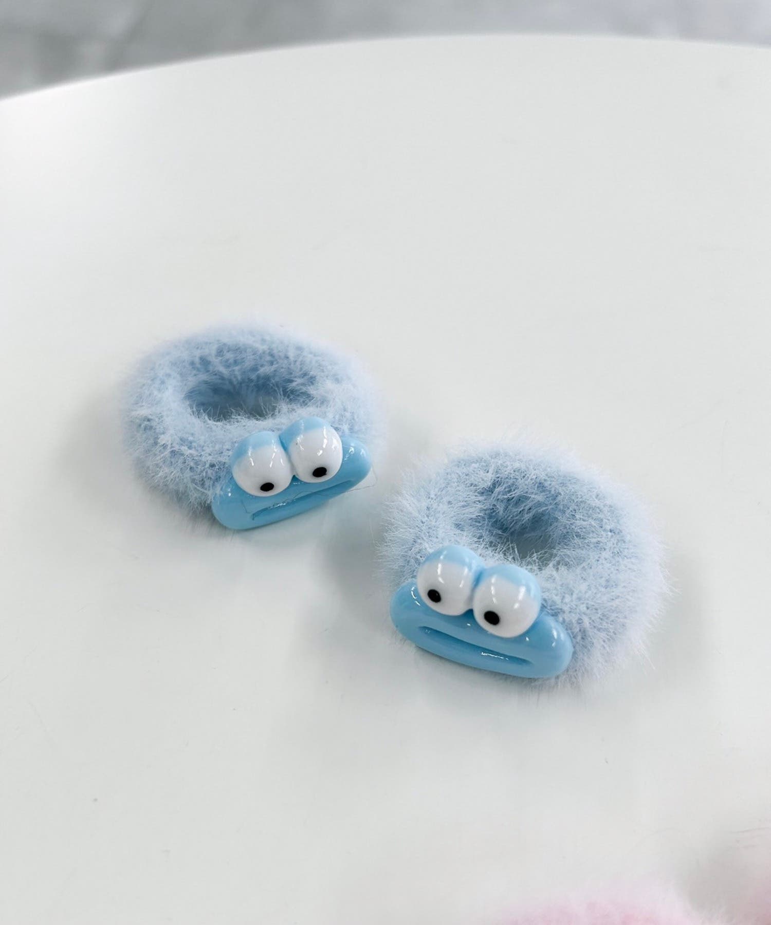 メグえもん様 水色×グレー ハンドメイド☆ふわじゃら☆ビーズ ヘアゴム ミニモンスターヘアゴム2P[品番：WG010090232]｜WEGO【WOMEN