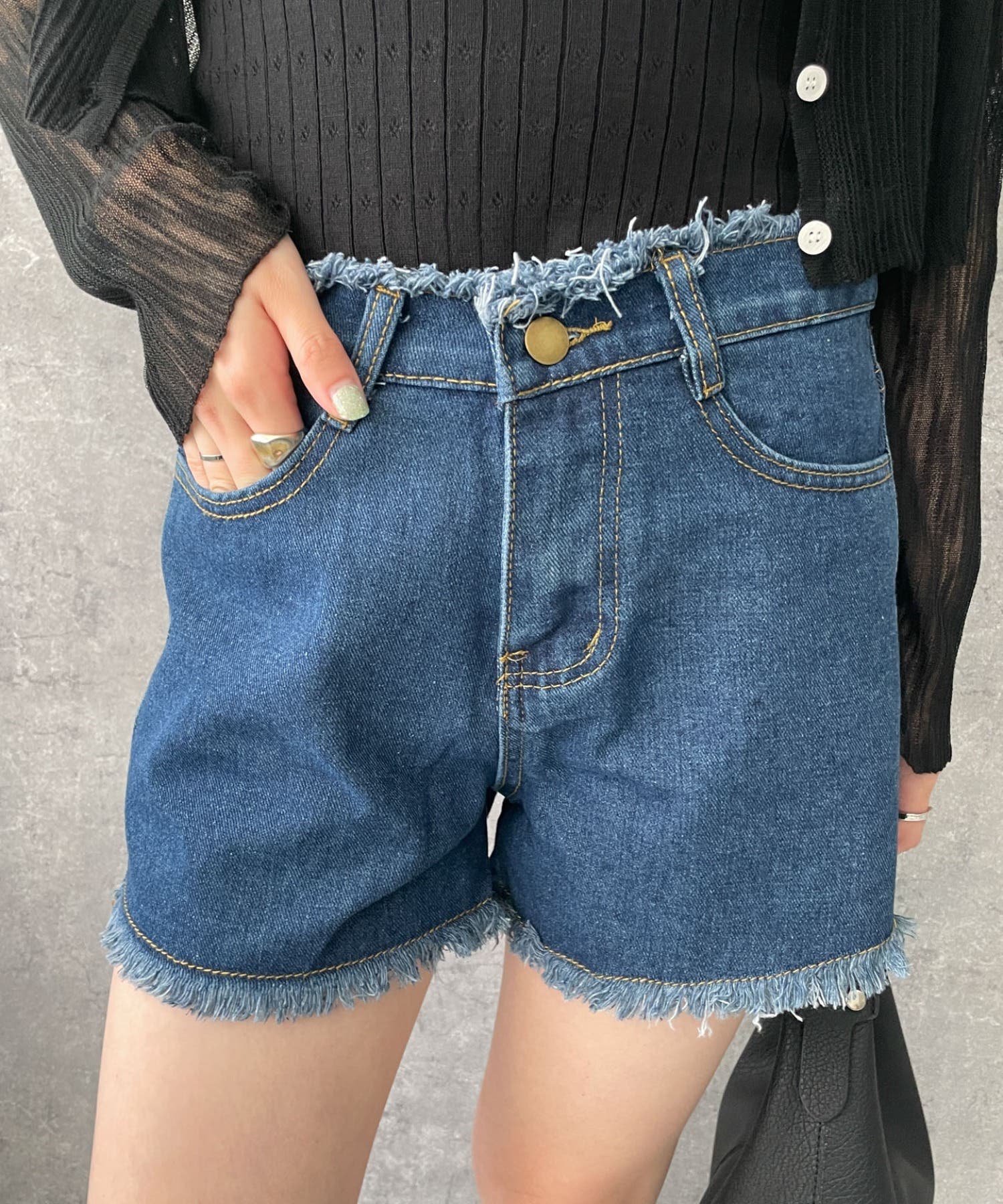ハイウエストフリンジデニムショートパンツ[品番：WG010090681