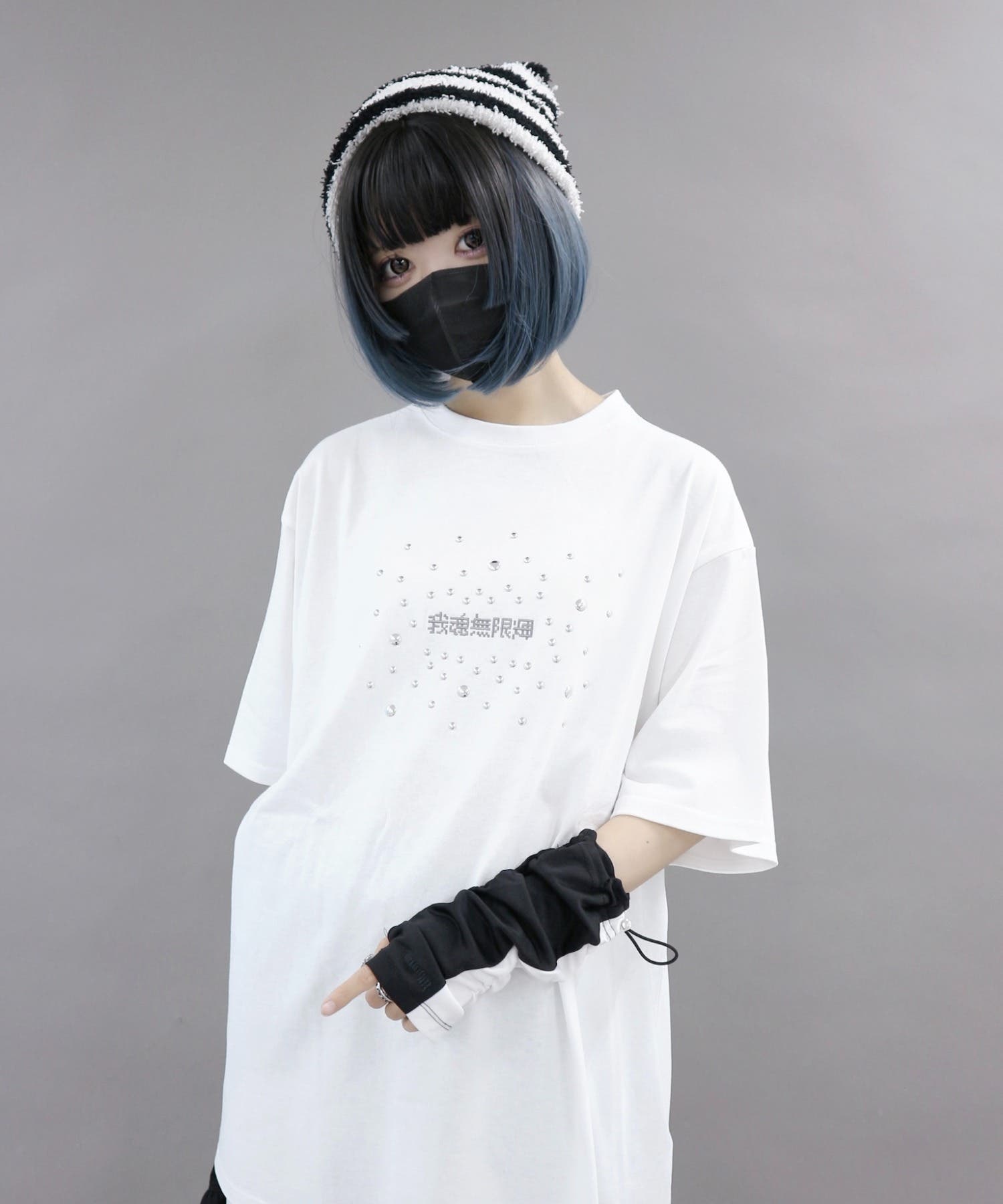 VANS】未使用品・スケボ重ね着風ロンT - メルカリ