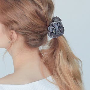 ヘアピンの種類 使い方 留め方 のコツは おしゃれアイテム紹介 ファッション通販shoplist ショップリスト