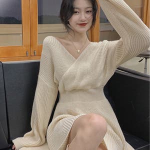 ニットの種類や名前は？襟・生地など特長を知ってセーターコーデの 