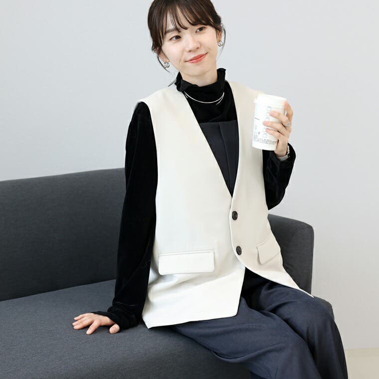 重ねるだけで装いが整うプラスワンアイテム「ベスト」♪