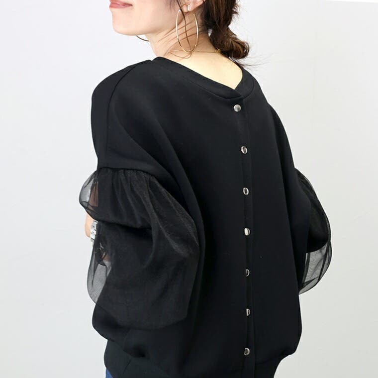 肌あたりスムース、ラインを拾わない立体素材「ダンボール」♪