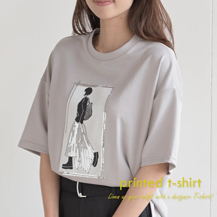 初夏のコーデに映えるプリントTシャツ