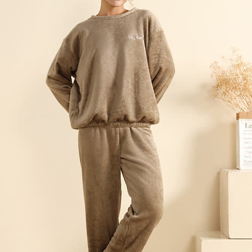 静かな時間に寄り添う、上質ルームスタイル