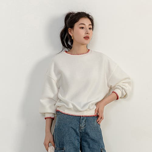 余白をまとう、軽やかトップス