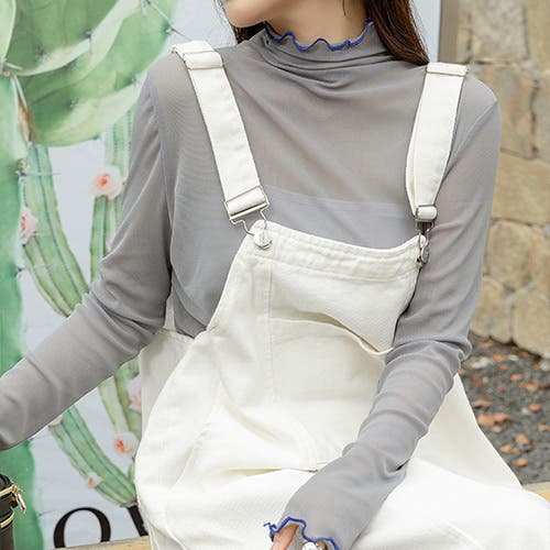 動きに余白をつくる、軽やかボトムス