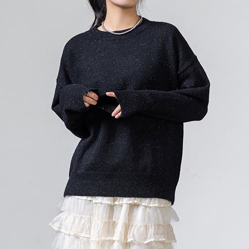 重ねすぎない美しさ、2月後半のトップス