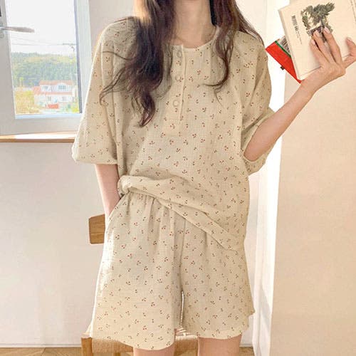 小花柄に包まれる、やさしいリラックス時間