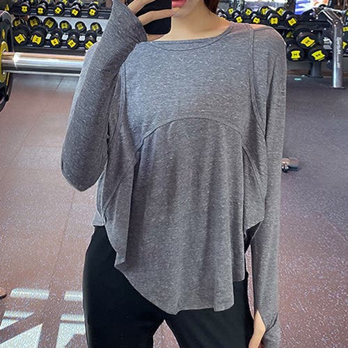 快適フィットで美ラインを叶えるヨガウェア