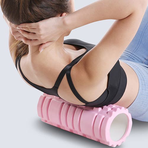 動きに溶け込む、ミニマルヨガウェア