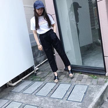 今日表参道から渋谷まで歩いてたら鹿の大群が来たみたいな音が道路の方から聞こえてきて、見たらスケーターの大群だった☺️☺️☺️笑
 #最近フィルター迷子 
.
.
今日は全身プチプラなり👍🏻👍🏻
スラックスめっちゃ使いやすい😭💕💕
___________________________________
🧢:  #newlyme   品番:
 @newlyme_official  .
👕:  #bershka  
 @bershkacollection  .
👖:  #newlyme  .
 @newlyme_official  .
👡:  #shoplist   #shoplista  .
 @shoplist_official  .
___________________________________
.
.
  #Newlyme   #Newlyme_yumegirl   #pr   #ootd .
  #足元倶楽部   #code  #오오티디