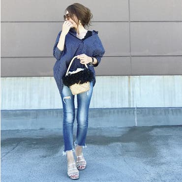  #今日の服 
・
バックリボンビッグシャツ♡
ネイビードットが可愛すぎて洗濯上がりにまた着ちゃうほどお気に入りです😙💕
クリアサンダルも夏に向けてシルバーで♡
チビのデカ足な私でもLLで入りました👍
・
シャツ  @real_cube 
デニム  @ungrid_official 
サンダル  @shoplist_official   @shopnikoniko 
バック  @cohina .official
・
 #shoplista  #shoplist  #shirt  #realcube  #cordinate 
 #fashion  #ootd  #outfit  #code  #mama  #mamafashion  #mamastyle  #style  #stylepoint  #instafashion  #instagood  #instalike  #mineby3mootd  #ponte_fashion  #museco  #ミューズマガジン  #スナップミー  #ビッグシャツ  #大人カジュアル 