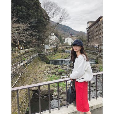 ★★
.
.
またまた箱根に〜🧖‍♀️♡
気合いいれる為に、ここぞとばかりに紅白カラーにしてました🍎⛄️笑 
もっと春服着たいけど夜はまだ寒いですねぇ...🥺
・
 #箱根   #温泉   #hakone   #onsen   #fashion   #coordinate   #code   #ootd   #outfit   #instafashion   #SHOPLISTA   #SHOPLIST   #ファッション   #コーデ   #春コーデ   #スカート   #スウェットスカート   #スウェットロングスカート  shoplist_official