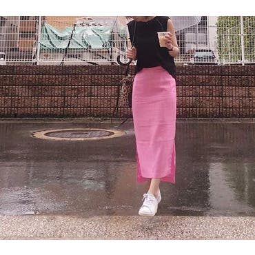雨〜☔️
:
じゃいってきます✔︎✔︎✔︎
:
:
 #shoplista   #shoplist  #リネンスカート 
 #ファッション  #コーデ  #今日のコーデ  #today  #コーディネート  #ザラ  #ザラジョ  #プチプラコーデ  #ootd  #outfit  #ponte_fashion  #スナップミー  #今日の服  #fashion  #休日  #ジーユー  #ジーユーコーデ  #gu  #お洒落さんと繋がりたい  #ユニジョ  #大人gu部  #きれいめカジュアル  #大人カジュアル 
