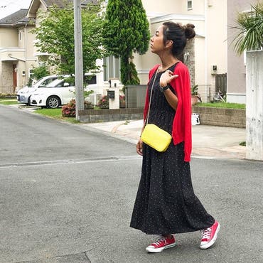 たまには女子♡
ずっとドットのワンピース探してて
 @shoplist_official  でGET✌🏽
ビビットカラーで合わせてレトロっぽく🌻
好きなコーデ☺️
キャップでも可愛いよね👌🏾
・
・
 #cd  #coordinate  #outfit  #ootd  #fashion  #ママコーデ  #ママファッション  #ファッション  #コーディネート  #ビビットカラー  #ドット  #ワンピース  #女子  #コンバース  #converse  #お団子ヘア  #ママ  #mama  #外人  #レトロ  #カーディガン  #shoplist  #shoplista 