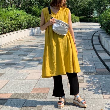 鮮やかなイエローのワンピース&#x1F31F;
下にリブレギンスを合わせてカジュアルダウンさせるのが今っぽい！

指し色にシルバーを使うと、こなれ感がでてgood◎ ------------------------------.
 #ワンピース 
 #aquagarage 
&#x1F50D;［ アクアガレージ ギャザーロング丈ワンピース］

 #リブレギンス 
 #aquagarage 
&#x1F50D;［アクアガレージ サイドスリットリブパン］

 #バッグ 
 #gorge 
&#x1F50D;［gorge ウエストショルダーバッグ］

 #サンダル 
 #titivate 
&#x1F50D;［スポーティ バックベルト厚底サンダルウェッジソール］
------------------------------
.
 #SHOPLIST   #SHOPLISTA   #LiSTA   #ショップリスト   #ショップリスタ   #プチプラコーディネート  #着まわしコーデ  
 #ノースリーブ女子  #ノースリーブコーデ  #ノースリーブワンピース 
 #パンツコーデ  #カジュアルコーデ  #サマーコーデ  #夏コーデ  #フェスコーデ   #rockinjapan   #イエローコーデ   #フェスファッション  #フェスコーデ  #夏フェスコーデ  #夏フェススタイル  #夏フェス  #sweetloveshower  #ラブシャ   @shoplist_official 