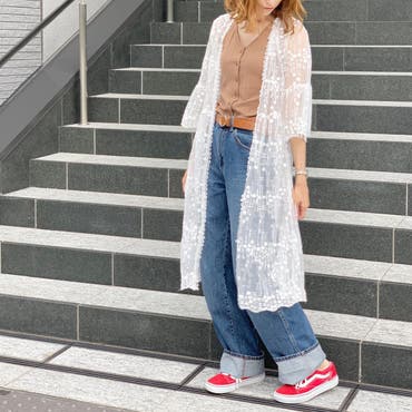  #リブ  素材の  #タンクトップ  は
季節の変わり目に大活躍のアイテム&#x1F4AA;
.
総レースの  #カーディガン  で女っぽさも演出❣
.
------------------------------
.
 #トップス 
 #SILKY 
&#x1F50D;［ワイドテレコリブタンクトップ］

 #レースガウン 
 #futier  land
&#x1F50D;［ 総レースガウンカーディガン］

 #ベルト 
 #SHEENA 
&#x1F50D;［ 3cm幅ゴールドリングベルト］
.
------------------------------
.
 #SHOPLIST  #SHOPLISTA   #LiSTA   #ショップリスト   #ショップリスタ   #プチプラコーディネート  #着まわしコーデ 
 #アースカラーコーデ  #パンツコーデ  #ガウンコーデ  #秋先取り  #秋先取りコーデ 
 #カジュアルファッション  #大人コーデ  #カジュアルコーデ  #大人カジュアル  #オトナカジュアル  #大人女子コーデ   @shoplist_official 