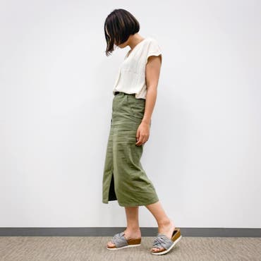  @shoplist_official  で今年もお気に入りのトップスを追加購入しました🛒
カタチもいいし、安いし、本当に重宝してる🙌
実は3色持ってます…笑
.
 #shoplist   #shoplista   #ootd 