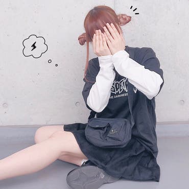 全身  @shoplist_official  
いつも着ん感じ！
.
.
.
撮り終わったら速攻髪解きました👼
やばいよ…
ディズニーならギリ行けるかな…
.
.
.
ショップリストの各ショップ
↓
tops DearHeart
skirt WITCH
shoes Brignton
bag miniministore
.
.
.
トップスはドッキングタイプのやつです
.
.
.
.
 #shoplist   #shoplista   #shoplist_ootd   #ショップリスト   #韓国服   #韓国ファッション   #ダッドスニーカー   #スニーカー女子   #スニーカーコーデ   #ゆるコーデ   #オーバーサイズ   #ビッグシルエット   #お洒落さんと繋がりたい 