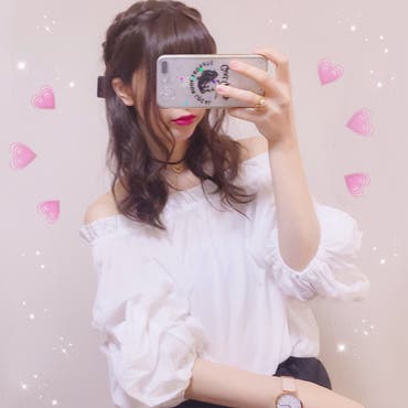 .
.
coordinate 👗🌷💕
.
tops :  #spray  (  @shoplist_official  )
skirt :  #onespo  (  @onespoofficial  )
iphone case :  #lillilly  (  @lillilly_stores  )
ring :  #candymeow  (  @candy_meow615  )
.
やっぱオフショル好きだな〜🌷🌷🌷
これ¥1690でプチプラすぎる😳✨
他にもカラー違いや柄もあったよ💗
.
スカートはセールで¥1000ぐらいで
ゲットしたもの💗ワンスポっ🌸🌸🌸
.
 #code   #fashion   #codenate   #ootd   #white   #offshoulder   #tops   #コーデ   #ファッション   #コーディネート   #プチプラ   #shoplist   #着用   #オフショル   #デザイントップス   #ホワイト   #SHOPLISTA 