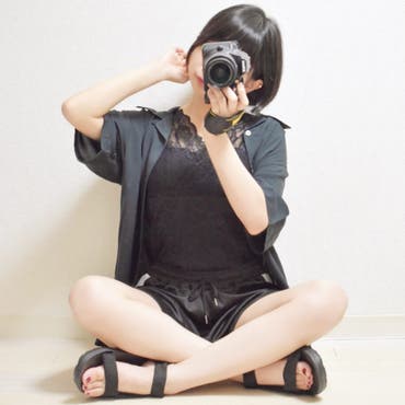 プチプラアイテムでオールブラック。
.
.
.
.
.
前回に引き続き、 shoplist_official さんのMEGASALEで全身  #1万円コーデ  組んでみました。
.
.
レースタンクは以前店頭で購入したものですが、SHOPLISTでもゲットできます。今セール中なのでおすすめです。
.
.
レースタンクや小物も含めて、今回は全身で5000円ちょっとでした。個々のアイテムの値段やサイズは下の方にまとめて載せてます。
.
.
スポーティなアイテムを取り入れて、オールブラックで韓国ファッション風に合わせてみました。
.
.
.
.
.
MEGASALEは7/8(月)までで、タイムセール中のアイテムもあるので、気になる方はお早めにチェックしてみてくださいね。
.
.
 #pr 
.
.
.
.
.
.
ご質問、ご感想など、お気軽にコメント頂けたら嬉しいです。
.
.
.
.
.
.
オープンカラーシャツ : styleblockmen ￥1,710 / Mサイズ(メンズ) / ブラック
.
レースタンク : retrogirl_official ￥1,170 / Mサイズ / ブラック
.
ショートパンツ : shoppinggo
￥766 / Mサイズ / Eタイプ
.
サンダル : YUMEX
￥1,020 / Sサイズ / ブラック
.
イヤリング : marcydorn
￥225 / ゴールド
.
.
.
.
.
.
🎧 女王蜂 / 金星
.
.
.
.
.
🐱 #てんすた  🐱
.
.
.
 #SHOPLIST   #SHOPLISTA   #shoplist   #shoplista   #プチプラ   #プチプラコーデ   #ゆるコーデ   #低身長コーデ   #メンズライク   #韓国ファッション   #オールブラック   #オールブラックコーデ   #モノトーンコーデ   #オープンカラーシャツ   #開襟シャツ   #レースタンクトップ   #ショートパンツ   #スポーツサンダル   #着回しコーデ   #おちびコーデ   #邦ロック好きな人と繋がりたい   #古着好きな人と繋がりたい   #いいね返し   #黒髪ショート   #黒髪ボブ   #女王蜂 
