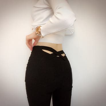 *
*
こんばんは✩︎⡱
*
*
backがクロスデザインのスキニー👖
ストレッチ感が凄いです🙈
胸元にジッパー付きのリブニットもカラバリ豊富🌈
どちらも  @growing .rich さん💓
*
*
プチプラ通販  @shoplist_official  
ぜひcheck😉✨
*
*
⌚️  @loborjapan  
10%OFFクーポンコード✦ฺ︎【ena_cabin】
*
*
*
 #SHOPLISTA   #SHOPLIST  
 #growingrich  #grich 
 #fashion   #ootd   #outfit 
 #locari  #mineby3mootd 
 #ponte_fashion  #coordinate 
 #ageha  #姉ageha  #lobor 
 #r_fashion   #chao_app  #PR 
 #今日のコーデ  #きょコ 
 #グローウィングリッチ 
 #リブニット  #プチプラコーデ 
 #スキニー  #バックスタイル 
 #フィットニット  #プチプラ 
 #通販  #レギパン  #ロバー 