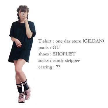 .
.
.
coordinate 👗👑
.
sporty code
.
山形に帰省した時に行った古着屋さんで生地がしっかりしてるXLのメンズTシャツをゲット💕(このTシャツは古着ではないです)
ずっとワンピース風に1枚で着れるようなビックT探してたから色は悩んだけど即買い✨✨
私の身長だとギリな丈感なので中にショーパン履いてます😅
スポーティーなソックスと合わせたいって思ってたのでやっとこのコーデ組めました👍👍
髪はくるりんぱを5回繰り返して猫耳みたいな髪型に🐈🐾
メイクも髪型に合わせてダブルアイラインを描いて猫っぽく‪❤︎ ‬
久しぶりにやるとダブルラインいいね‪❤︎ ‬
.
まだメンズしかないみたいだけど山形お住まいの方は是非one day storeへ行ってみてください🍀
.
.
 #fashion   #ootd   #outfit   #coordinate    #instafashion   #model   #code   #follow    #shoplista   #yamagata   #instafollow   #hairstyles   #make   #makeup   #portrait   #ファッション   #コーディネート   #コーデ   #おしゃれさんと繋がりたい   #お洒落さんと繋がりたい   #ヘアアレンジ   #モデル   #メイク   #ヘアスタイル   #フォロー   #いいね   #ポートレート   #山形古着屋   #みきすたいる 