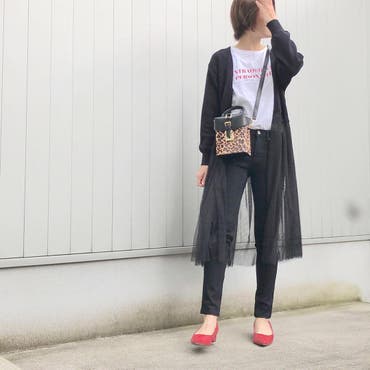  #今日のコーデ  2019/02/10
・
☆❋──❁ɢ∞פ ʍօ®ɴɪɴɢ❃──❋
・
・
今日と明日は  #ルーファデー  
テーマは  #モノトーンコーデ  🐼
・
・
チュールのカーディガン
風になびくと可愛いし
何より、スキニー履いてパッツパツのお尻を
カバーできるから助かる‼︎
 @her_closet_official  さんの春物です💓
・
・
・
トップス  @reedit_official 
カーデ  @her_closet_official 
パンツ  @gu_global   @gu_for_all_ 
バッグ  @qoo10 .official
パンプス  @outletshoes_official 
・
・
・
 #saoコ   #今日の服   #ママファッション   #ママコーデ   #プチプラ   #プチプラコーデ   #着回しコーデ   #大人カジュアル   #カジュアルコーデ   #シンプルコーデ   #gumania   #gu神mania   #hercloset   #shoplist   #shoplista   #スキニー   #roofaday   #roofaimagemodel 
 #fashion   #outfit   #ootd   #ponte_fashion   #locari   #mamagirl   #ルーファ   #ルーファの輪   #cocoromii 
