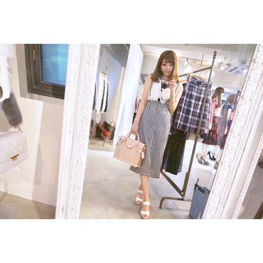  #SHOPLIST  で買い物したよー😍
✨❤️  @shoplist_official  ❤️✨
ㅤㅤㅤㅤㅤㅤㅤㅤㅤ
タイトだからラインが綺麗に出るし、
ストラップ調節可能だから着心地もいいし、
ボタンやジップは無しだからウエストゴム入りなので
着脱もカンタン♪👗✨
ㅤㅤㅤㅤㅤㅤㅤㅤㅤ
ㅤㅤㅤㅤㅤㅤㅤㅤㅤ

skirt  #andme   @andme_official 
tops  #lilybrown   @lily_brown_official 
shoes  #Esperanza   @esperanza_official 
Bag  #carvingtribes   @carvingtribes 
ㅤㅤㅤㅤㅤㅤㅤㅤㅤ
ㅤㅤㅤㅤㅤㅤㅤㅤㅤㅤㅤㅤㅤㅤㅤㅤㅤㅤ
and Me
 ギンガムチェック柄 タイトロングジャンパースカート
¥3,047(税抜)
https://shop-list.com/women/andme/6000899/
——————————————————— ワンピは @shoplist_official  内で【and Me】で検索してね😘💋 ㅤㅤㅤㅤㅤㅤㅤㅤㅤ
ㅤㅤㅤㅤㅤㅤㅤㅤㅤ
ㅤㅤㅤㅤㅤㅤㅤㅤㅤ  #SHOPLISTA    #SHOPLIST    #ショップリスト   #ワンピース   #fashion   #ootd   #coordinate   #展示会  #시부야 #셀스타그램 #얼스타그램 #일본 #모델  #読モ   #読者モデル   #サロモ   #サロンモデル   #撮影モデル  #패션스타그램 #데일리  #ootd  #코디   #カービングトライブス   #エスペランサ   #grancecontinental   #グレースコンチネンタル   @grace_continental .div